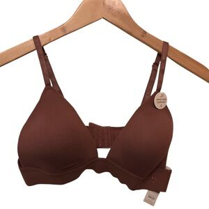 Danskin NWT Dark Violet Seamless Bra Size 36B